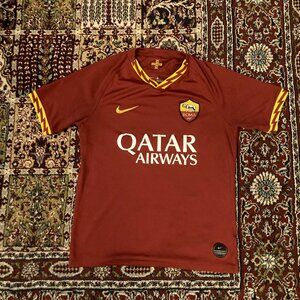 AS Roma 2019-20 Home Kit - 8.5/10 (M)